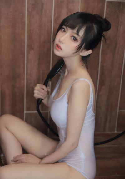 美丽的丽莎1980意大利语翻译中